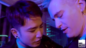 xxx 게이 영화에서 다른 stright redneck 남성과 게이 섹스를 하는 핫한 stright 결혼