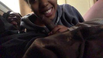 xxx video của những người đồng tính nam bị đụ cổ họng
