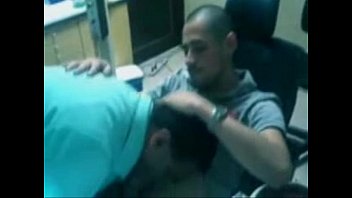 hommes surpris en train de devenir gay vrai gay xxx