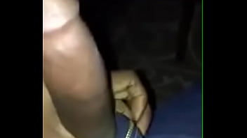 이성애자 남자를 위한 입으로 멍청이 앞에서 게이 친구