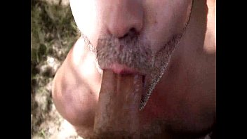 blowjob kiêm trong miệng đồng tính