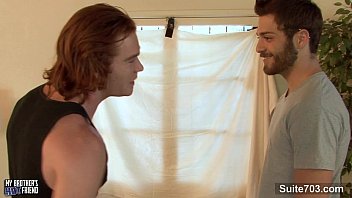 atlet panas berhubungan seks gay dengan pria gay panas lainnya di film gay xxx