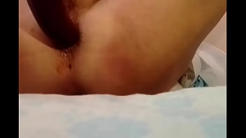 सीधे लड़के को बार समलैंगिक में मुख-मैथुन मिलता है