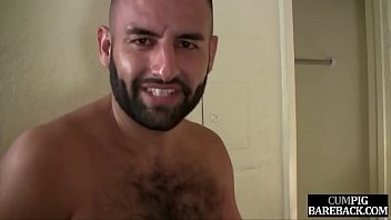 xxx काले पुरुष समलैंगिक होने के लिए सफेद आदमी को छोड़ रहे हैं