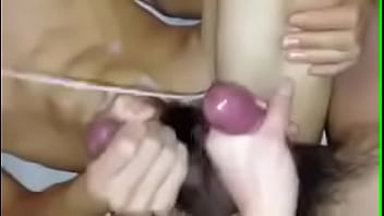 समलैंगिक पुरुष सह खाते हैं