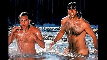 seuls les hommes gays noirs buvant du pipi xxx vidéos