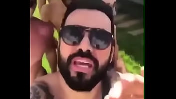 gif hậu môn đồng tính đau đớn