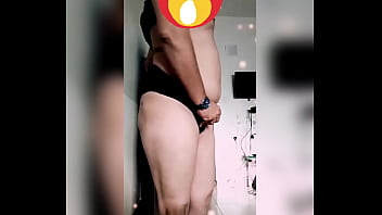 tóc vàng đồng tính mút núm vú bóng gà và kiêm