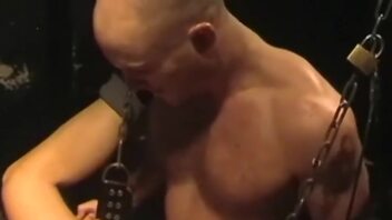xxx đồng tính nam cơ bắp mút kiêm 69 bjs