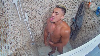 xxx bbc 게이 뱅 늙은 백인 남자 gif